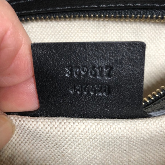 Gucci Black Patent Leather Dome Handbag - Picture 5 of 7